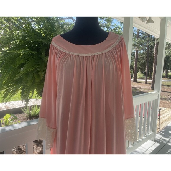 Vintage Jenelle of California Peach Pink Long Nylon Nightgown - Picture 3 of 13